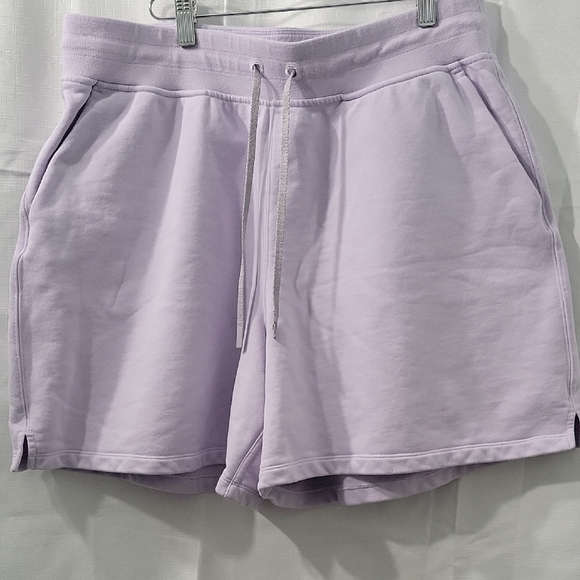 Lululemon All Yours High Rise Lavender Women's Shorts 100% Cotton Size 14 - Picture 2 of 11